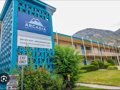 Apartment contract for sale