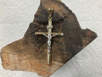 2.4gr 10K Two Tone Gold Cross Pendant