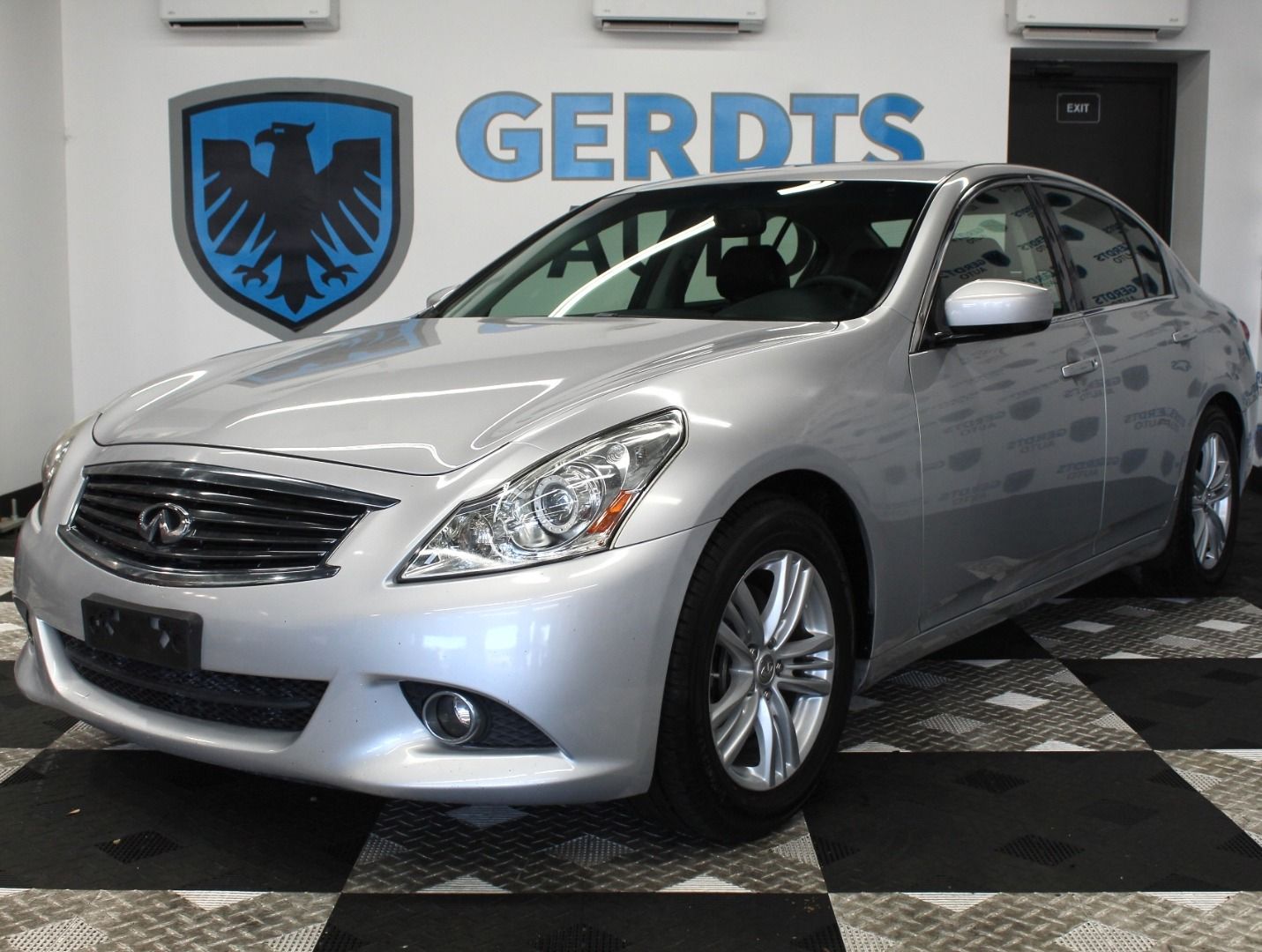 2012 Infiniti G37 Journey