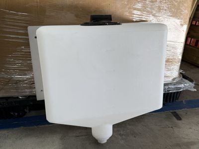 10 Gallon Cone Bottom Poly Tanks - New
