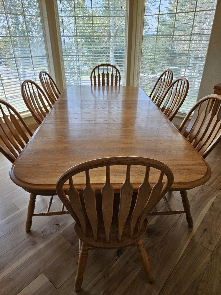 oak dining table with 8 chairs 