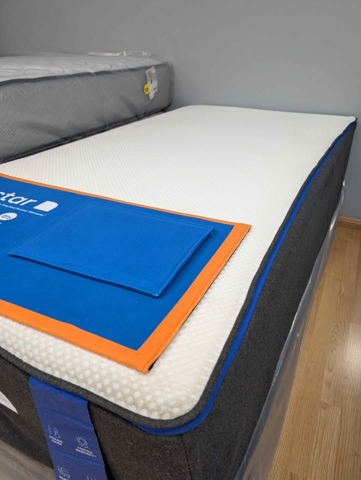 Like New Twin Nectar Mattress (floor model)