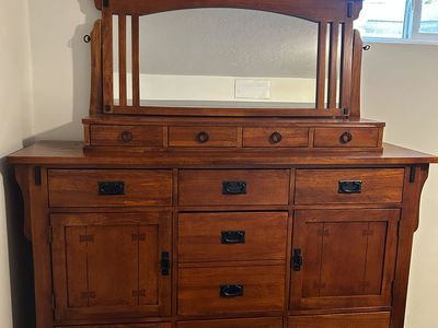 Mission/Craftsman Style Dresser