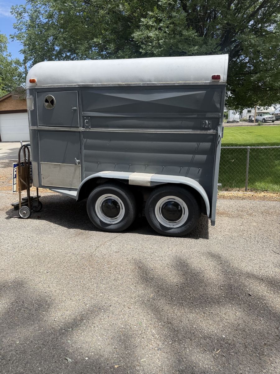 2 horse trailer