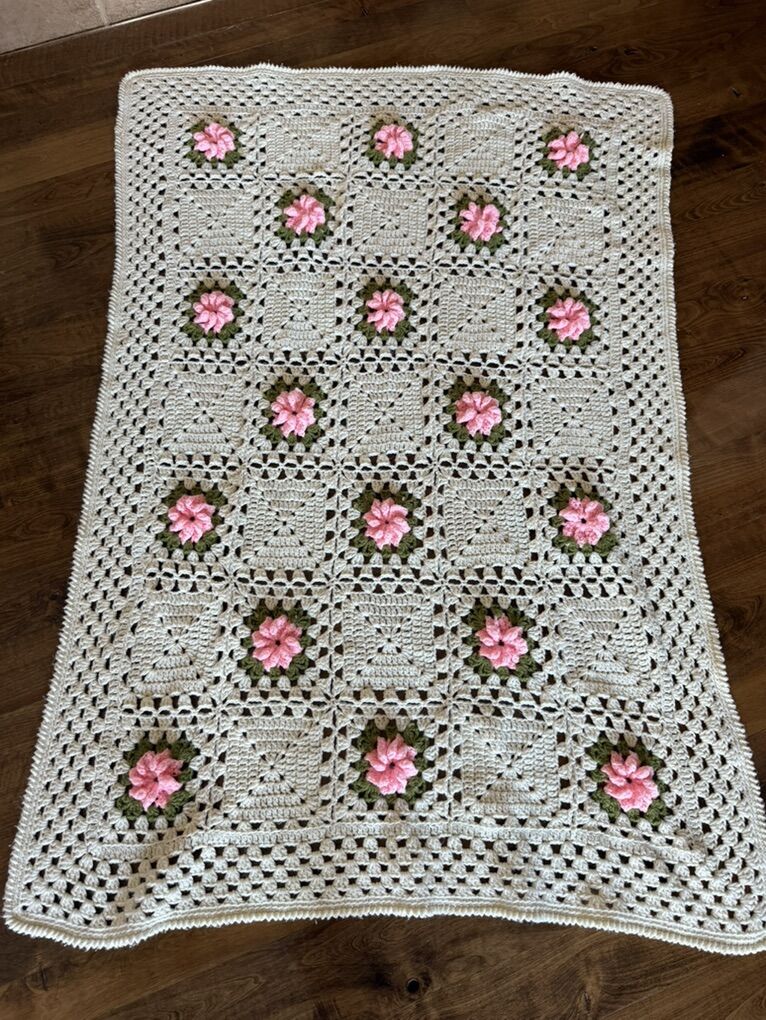 Vintage handmade rose afghan 56 x 37 cream colored