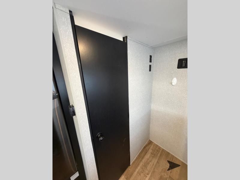 Main image 21
