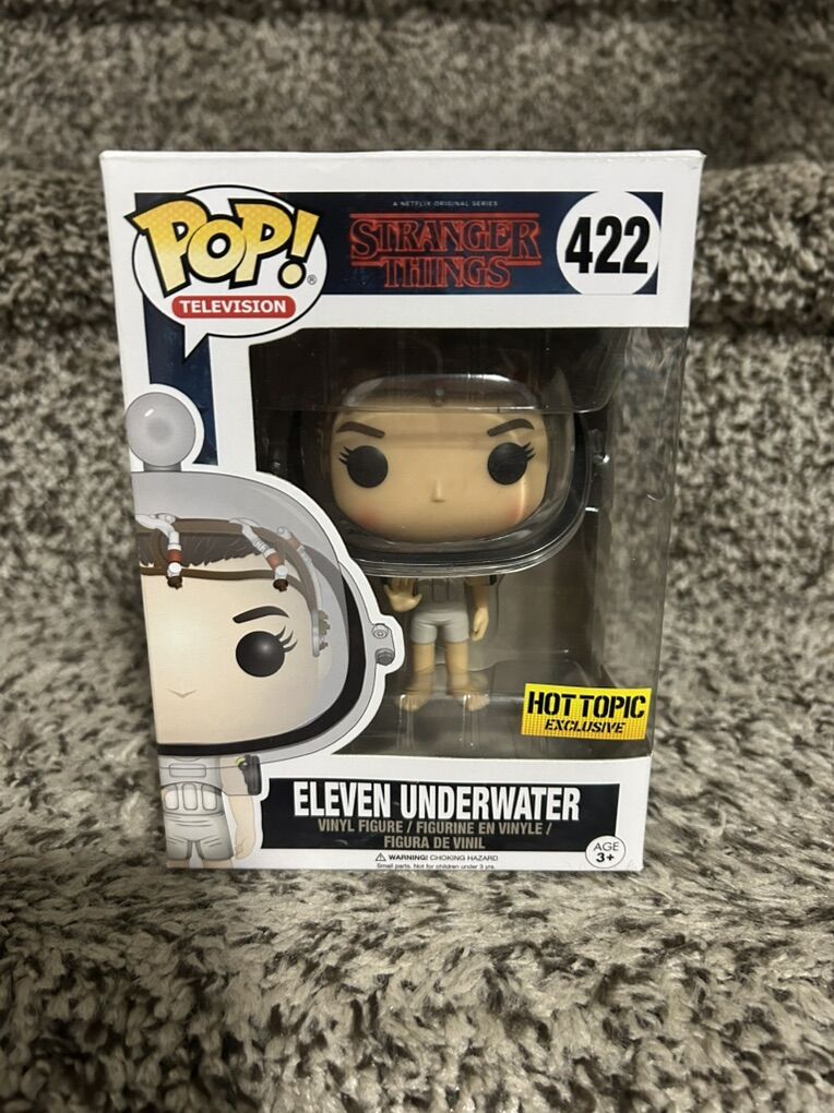Stranger Things Eleven Underwater #422