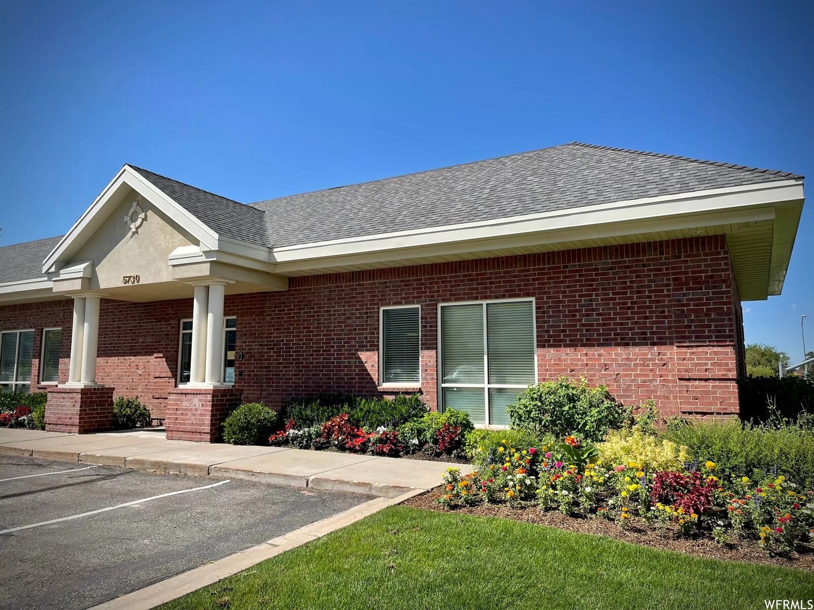 6 Weeks Rent Free & 50% Deposit Discount on Qualified Applicants! Office for Lease in South Ogden!