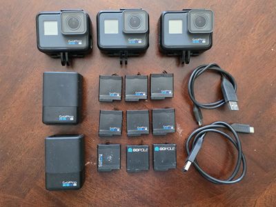 (3) Gopro Hero 6 Black 4K Action Cameras