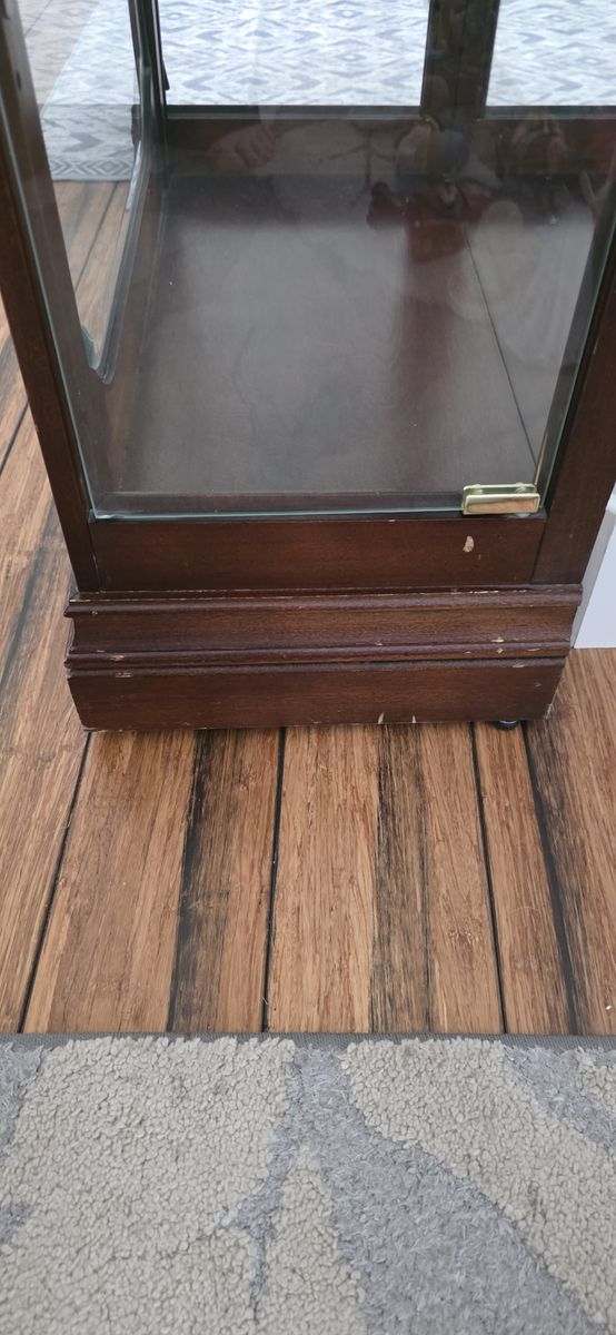 Main image 3