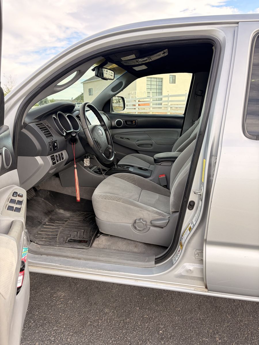 Main image 7