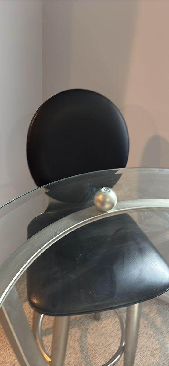 Main image 6