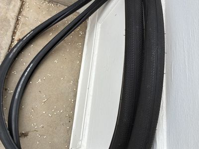 Giant Gavia Fondo 1 Tubeless 700cc x 32 Gravel Tire