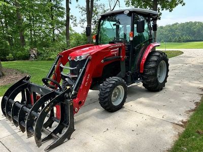 2019 Massey Ferguson 1750M Tractor