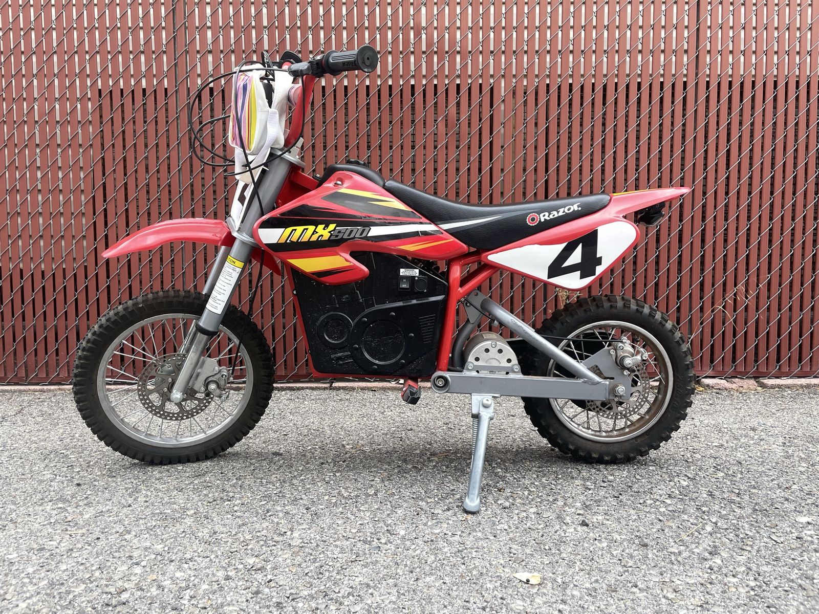 Razor MX500 Electric Dirt Bike W/ Charger 