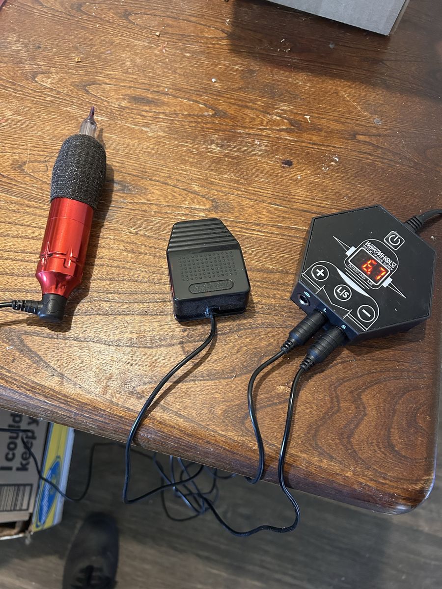 Wormhole Tattoo Pen Kit Rotary Machine Power Supply Foot Pedal Red