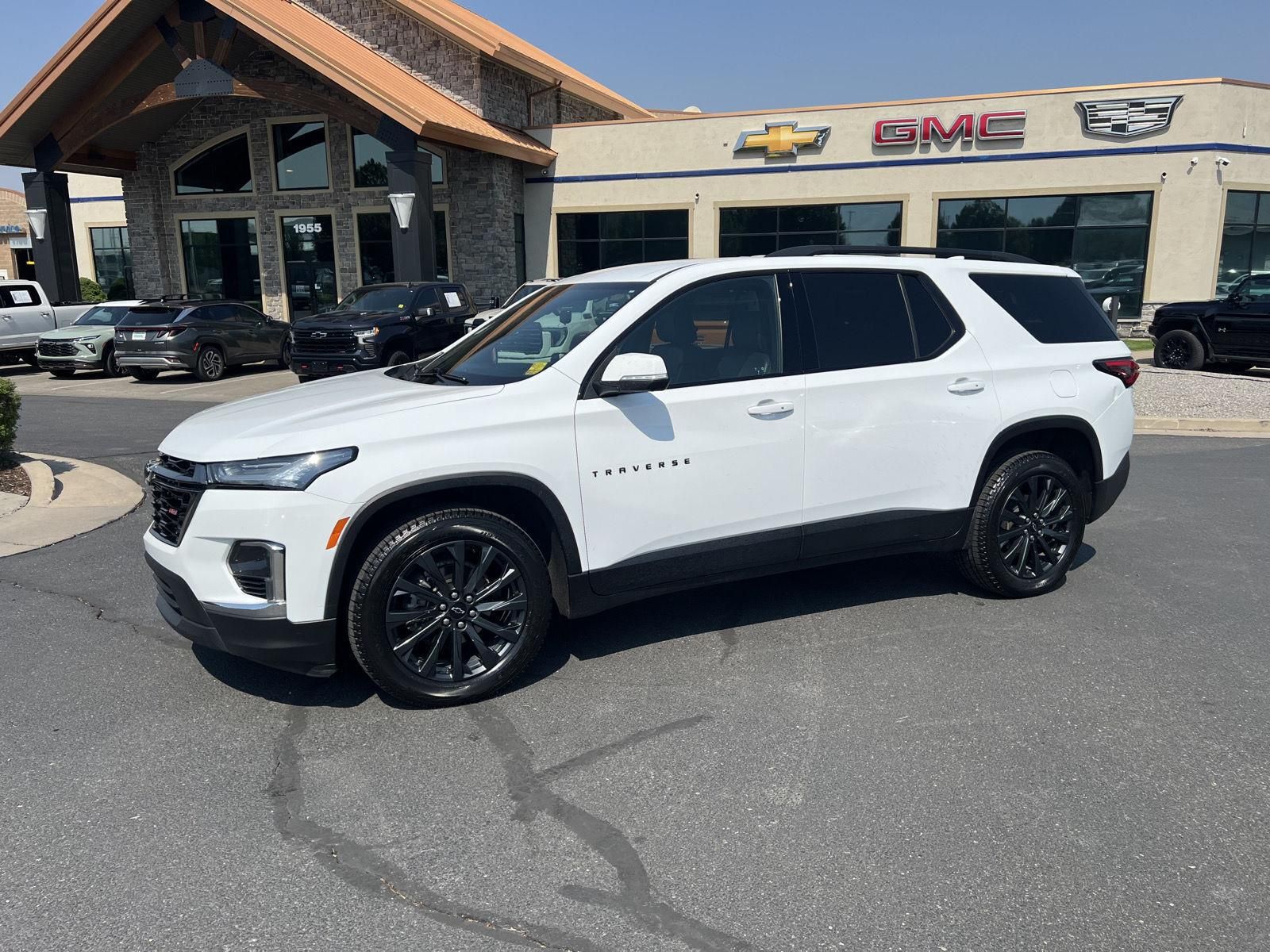 2023 Chevrolet Traverse RS