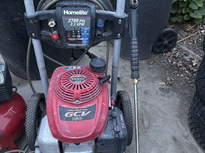 Red Honda Pressure Washer - Used Power Washer for Outdoor Cleaning Tasks