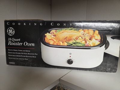 GE 18-Quart Roaster Oven with Removable Enamel-On-Steel Roasting Pan & Chrome Plated Rack