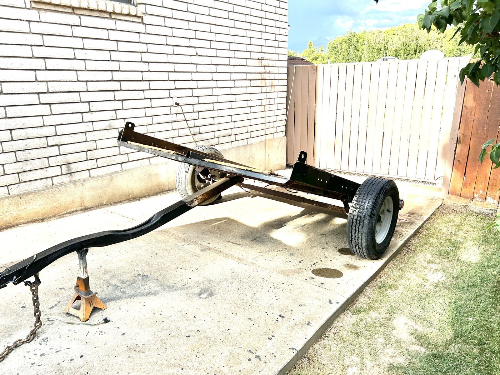 Main image 4