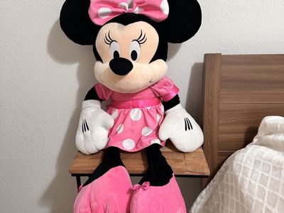 Large Minnie Mouse Plush Toy