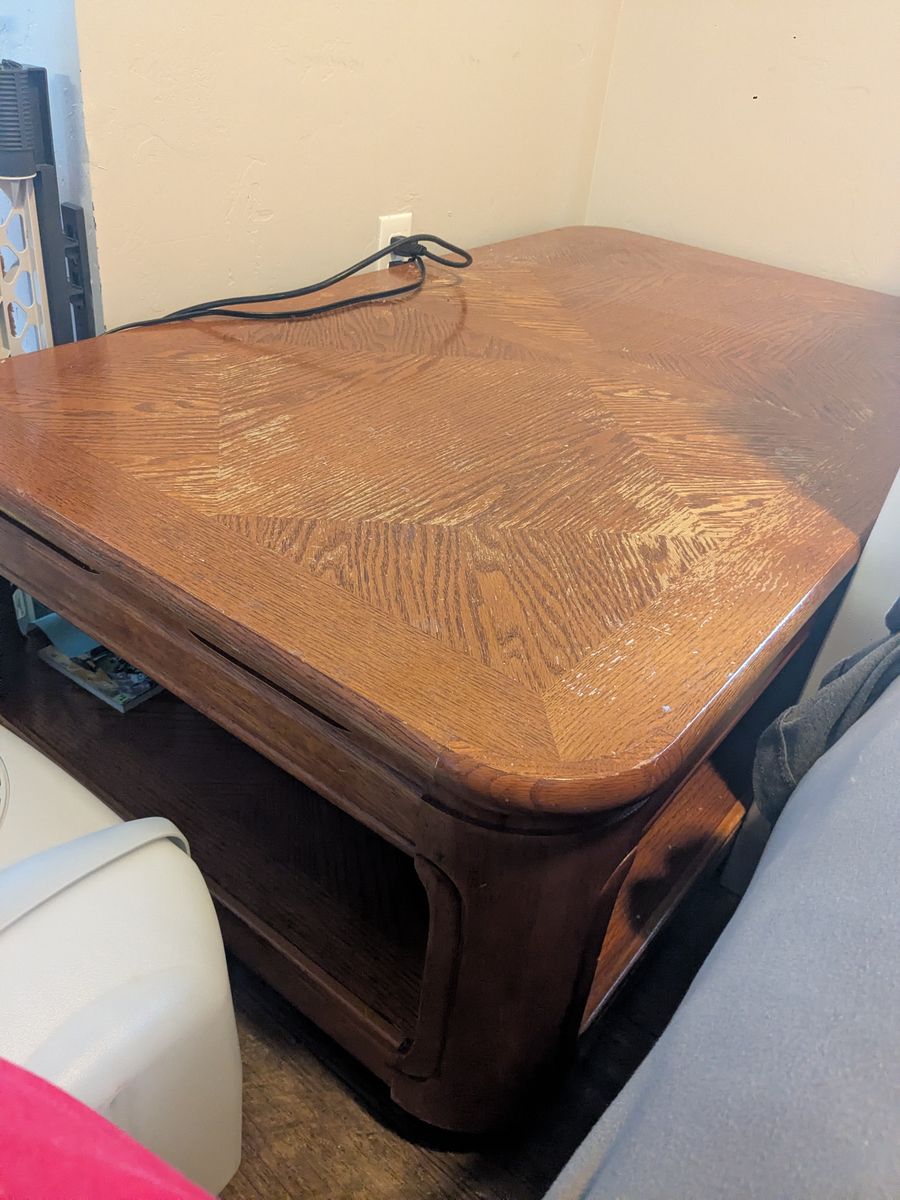 Rolling Coffee Table (31x51x17)
