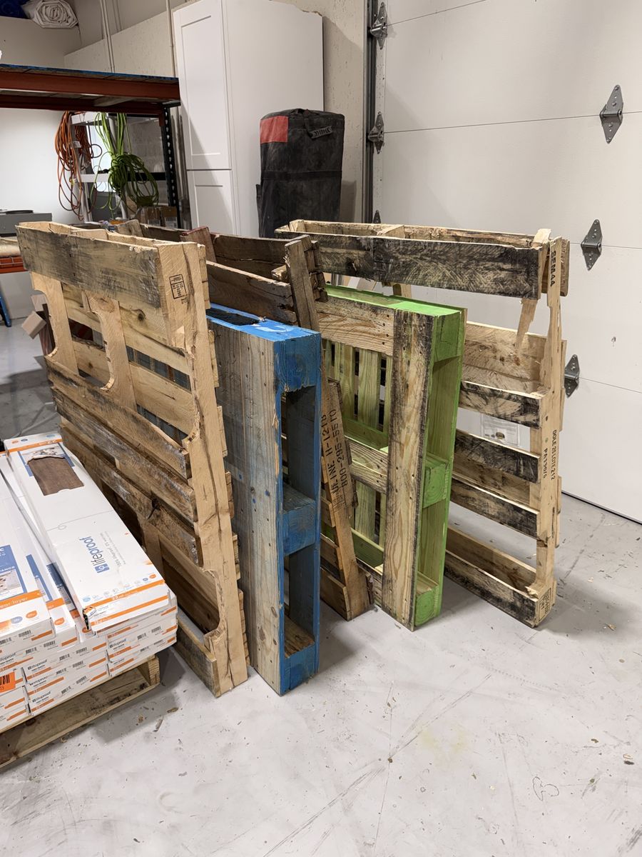 Free pallets