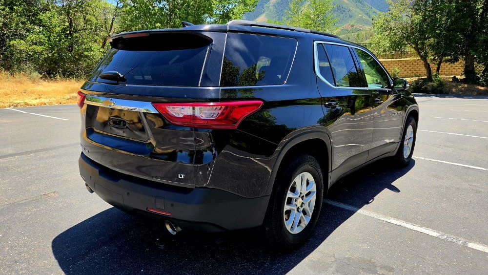 Main image 7