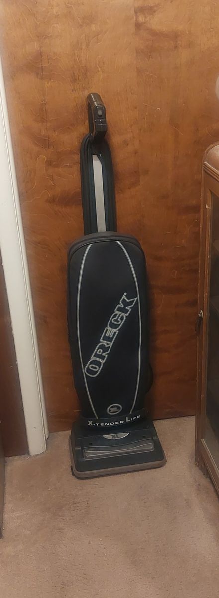 Oreck XL Vacuum Cleaner