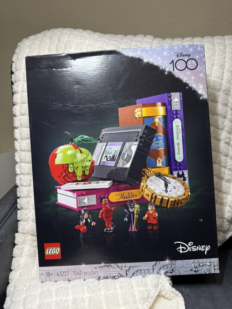 Lego Disney Villians Icon Set NIB 43227