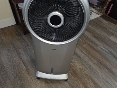 Newair evaporative water cool /Air conditioner