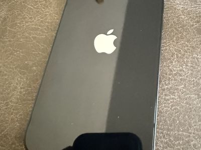 Iphone 12 64 gig (Unlocked)