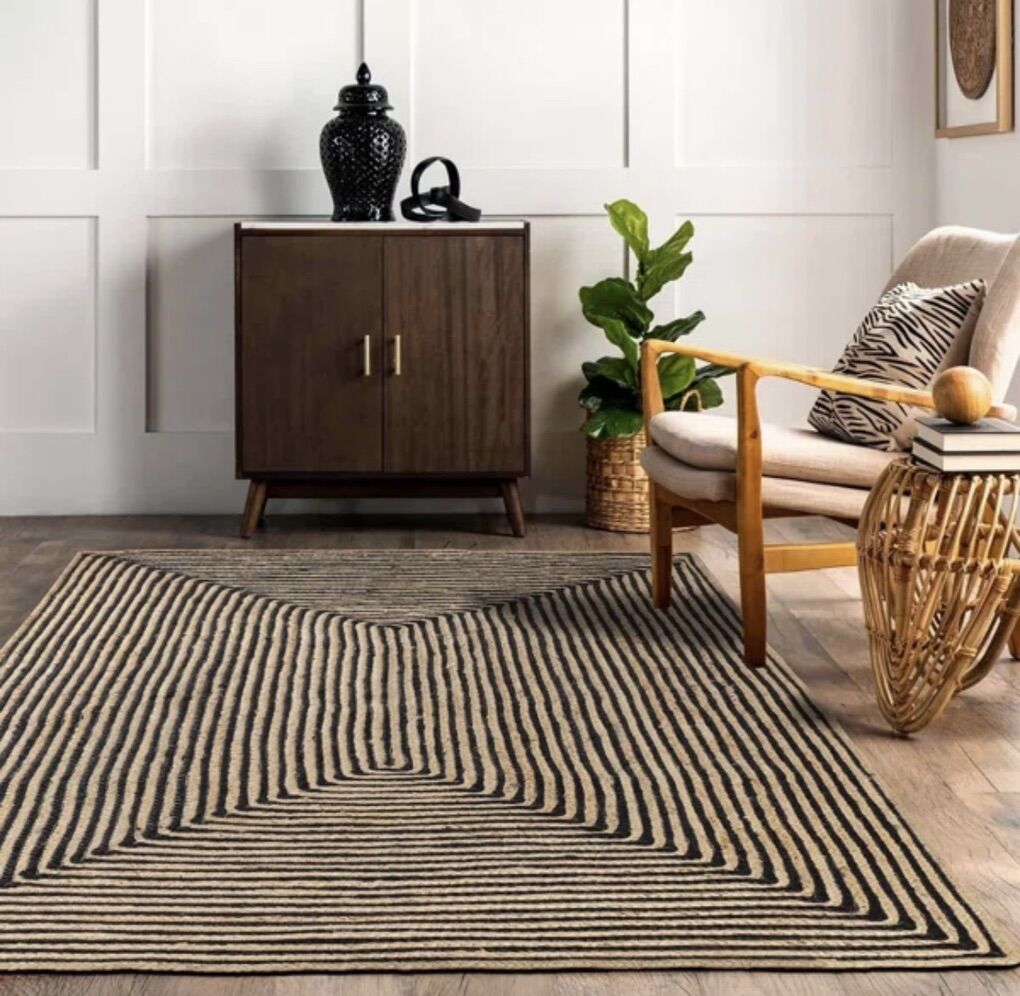 Beautiful Braided Jute Rug - 12 X 15