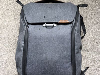 Peak Design Everyday Backpack V2 20L Charcoal Grey Camera & Laptop Bag