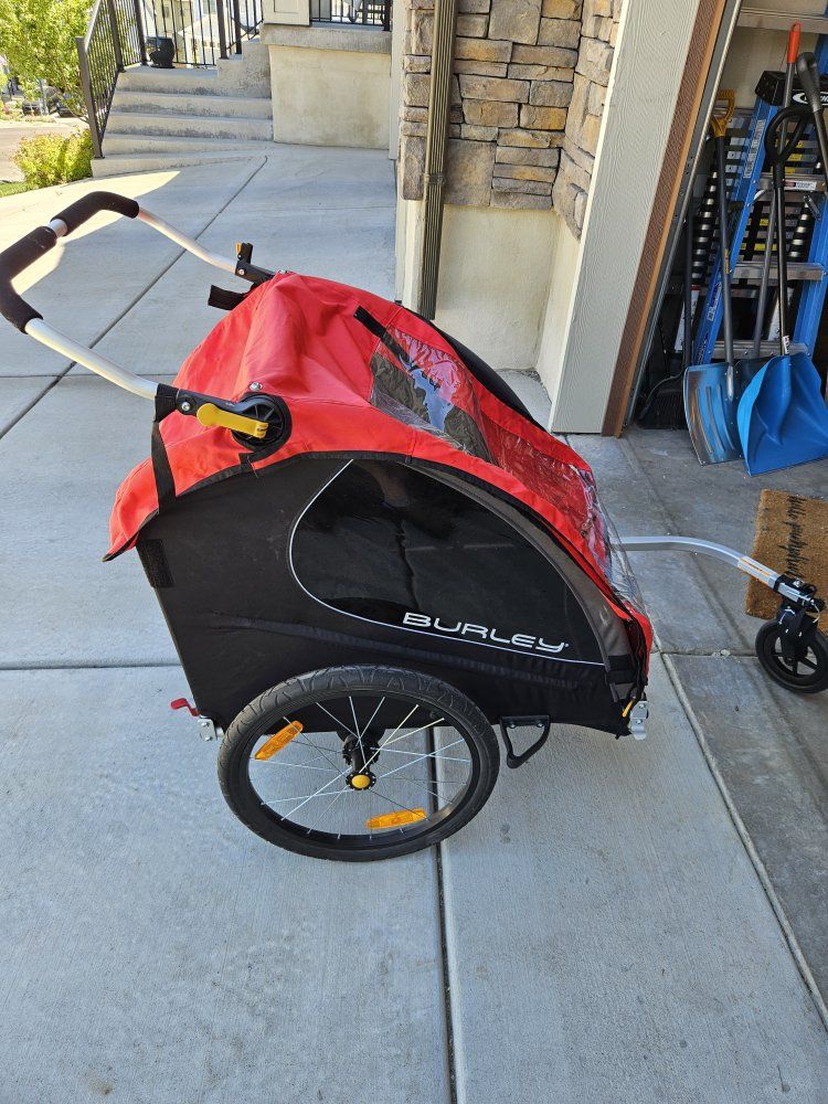 Burley HoneyBee kids trailer