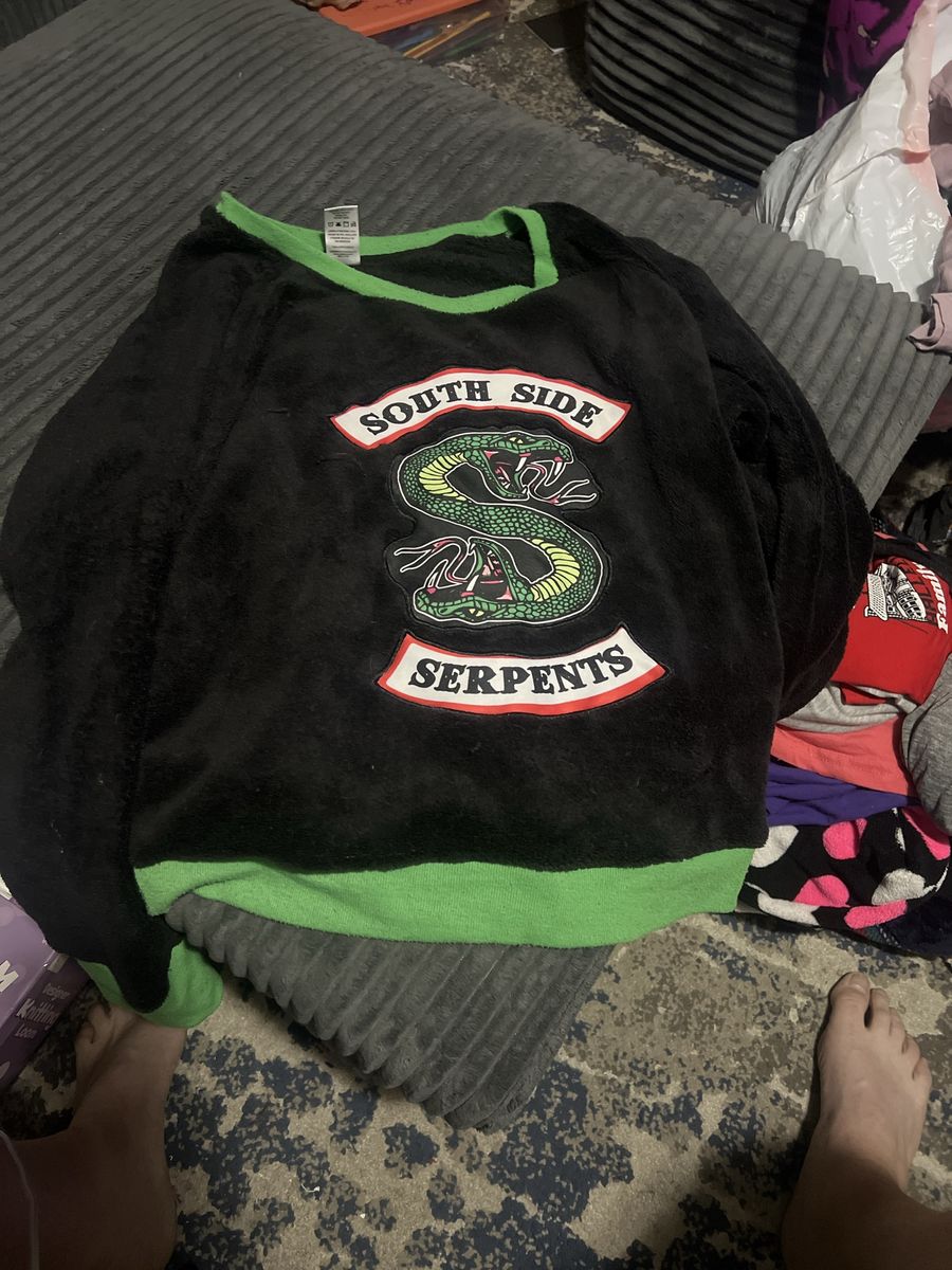 Women’s pajama shirt riverdale size medium