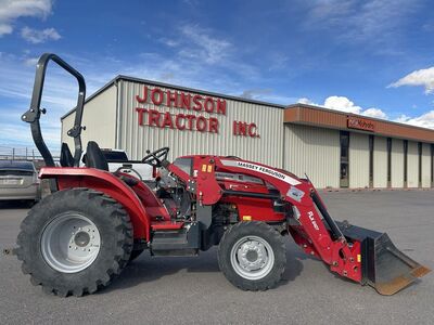1835 Massey Ferguson Compact Tractor with Loader