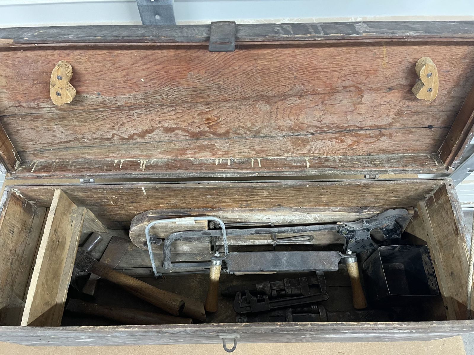 Main image 6