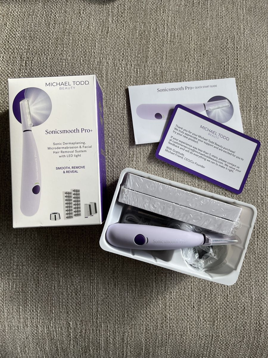 Michael Todd Beauty Sonicsmooth Pro+ Sonic Dermaplaning & Facial Hair Removal tool