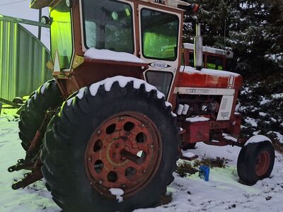 International Farmall Hydro 100 tractor