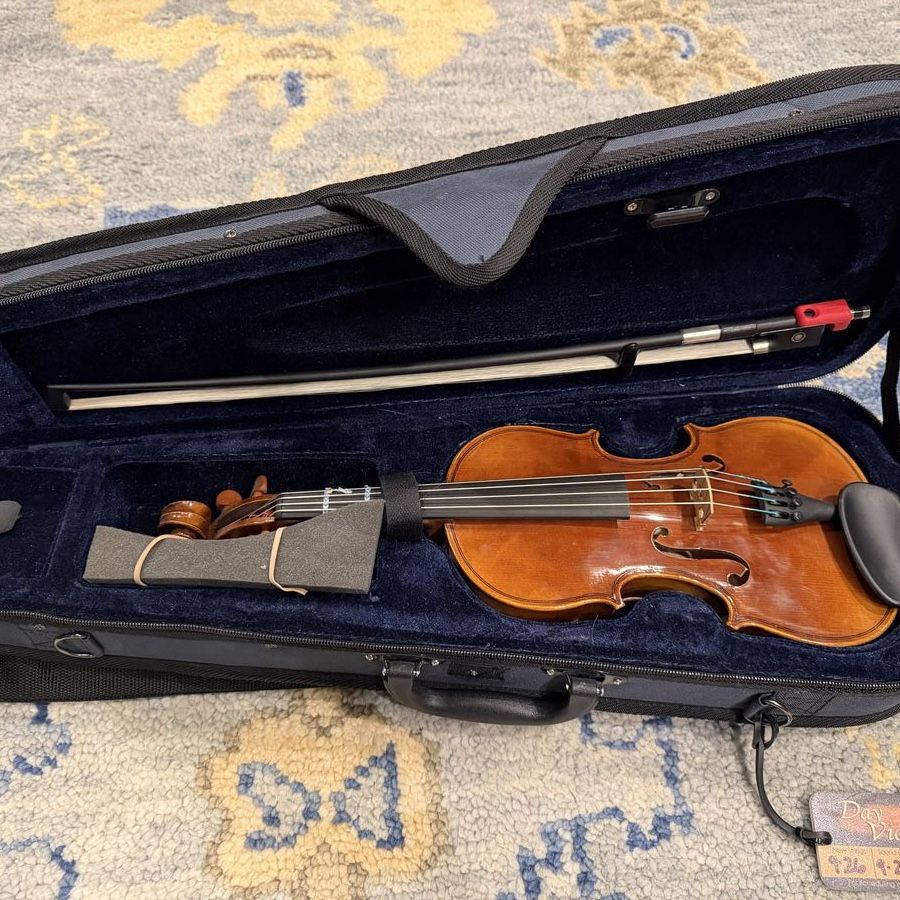 Kreutzer A300 1/8 Violin - Full Kit w/ Receipt