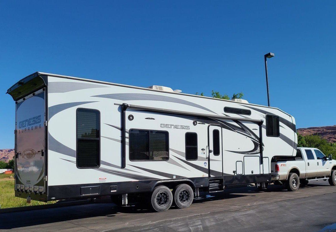 2019 Genesis Supreme 32CRXL
