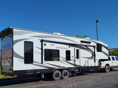 2019 Genesis Supreme 32CRXL