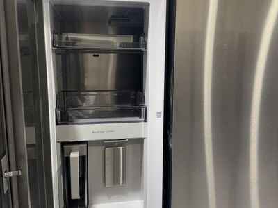New S&D Samsung Bespoke 29 Cuft W Beverage Center