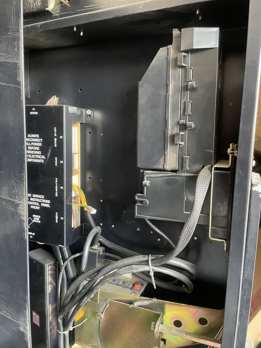 Main image 3