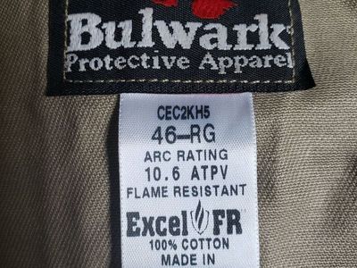 Coverall Flame resistant Bulwark protective apparel Model CEC2KH5 Size 46 R