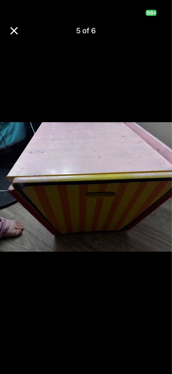 Main image 4
