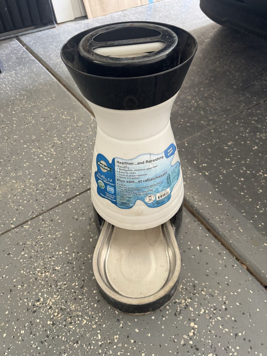 2.5 gal dog water bowl
