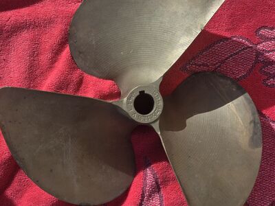 3 blade brass propeller 525 13 x 11.5 V L 1 1/8"
