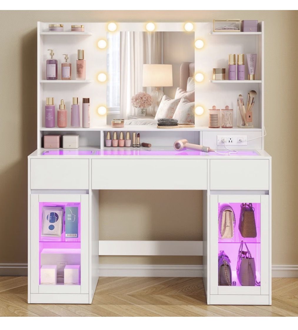 Vanity makeup desk.. Built-in lights, power strip, glass accents!! (New in box!)